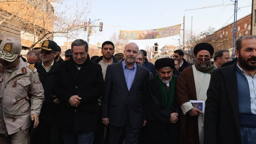 Führungskrise und soziale Unruhen verschärfen die Lage im Iran