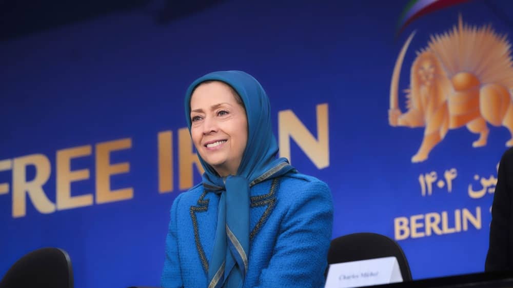 Iran am „Punkt ohne Wiederkehr“, schreibt Maryam Rajavi in der Welt