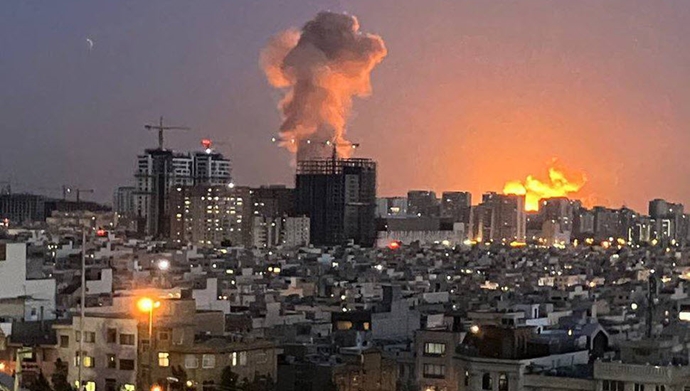 اخبار هشتیمن روز جنگ + عکس و فیلم