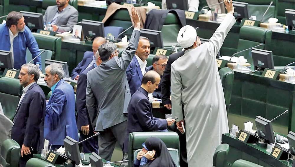 Iranisches Regime im internen Überlebenskampf