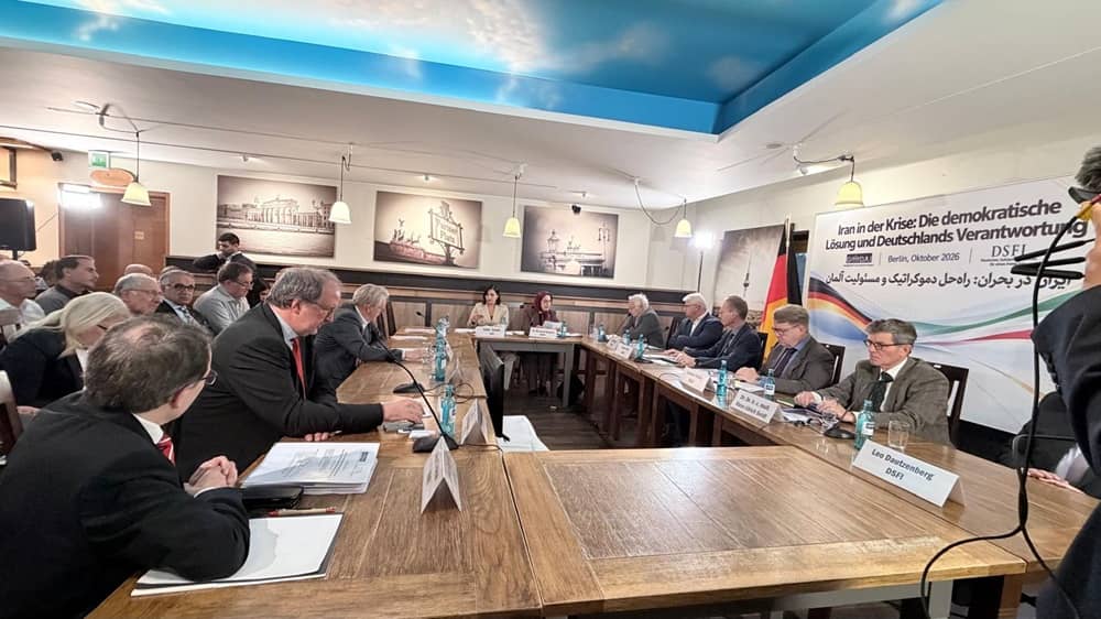 Berliner Konferenz fordert neue Iran-Politik mit Fokus auf organisiertem Widerstand
