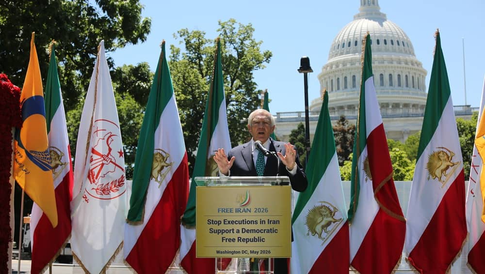 Wesley Clark: „Friedlicher Protest allein reicht im Iran nicht aus“