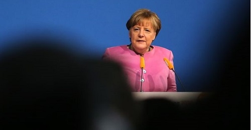 حمله به زنان و هشدار به مرکل