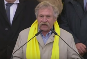 Die Menschenrechte dürfen im Iran nicht übersehen werden – so José Bové, Mitglied im Europäischen Parlament für Frankreich