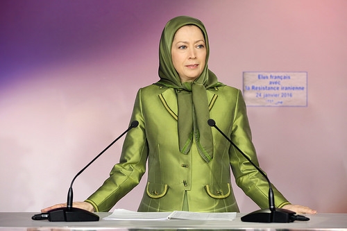 مريم رجوي، زني ايراني عليه بنيادگرايي