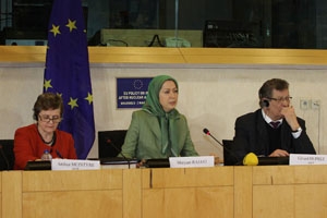 مریم رجوی:‌ همة باندهاي رژيم در سركوب و تروريسم وچپاول مشتركند و نمایش انتخابات به اعتدال راه نمی برد