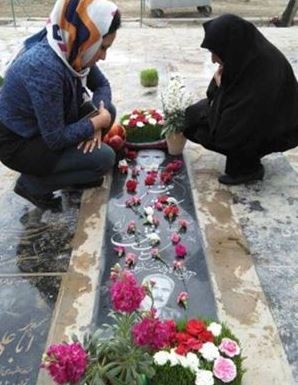 در آستانه سال ٩٥ بر مزارشهید راه آزادي ستار بهشتي