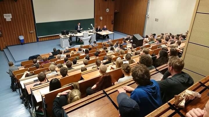 Iran-Veranstaltung an der Uni Göttingen: Einsatz für Demokratie und Menschenrechte stärken