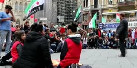 تظاهرات بزرگ  درمحكوميت دخالتهاي ايران دركشورهاي منطقه عربي