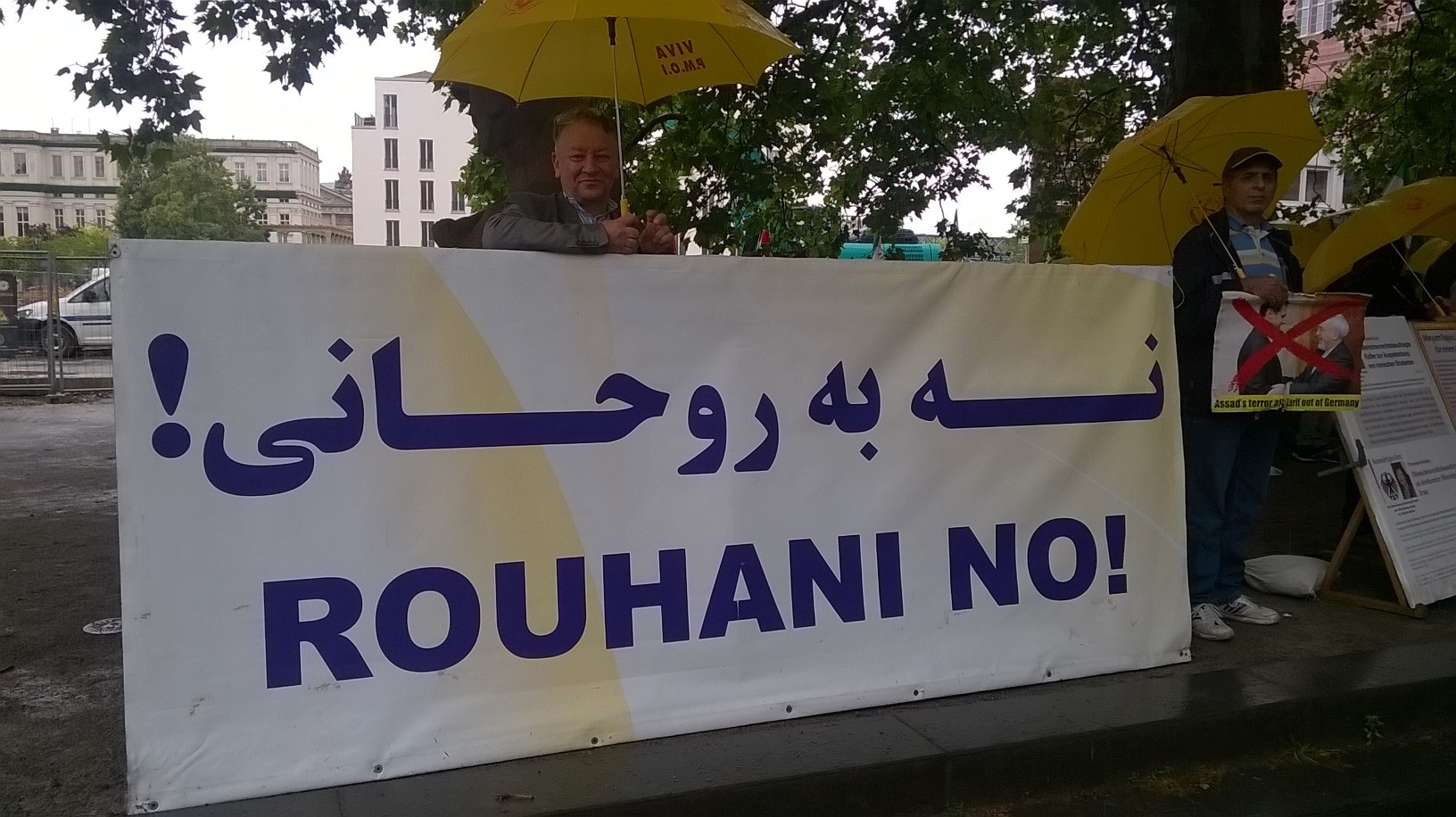 Irans Außenminister will das positive Gesicht der religiösen Diktatur sein