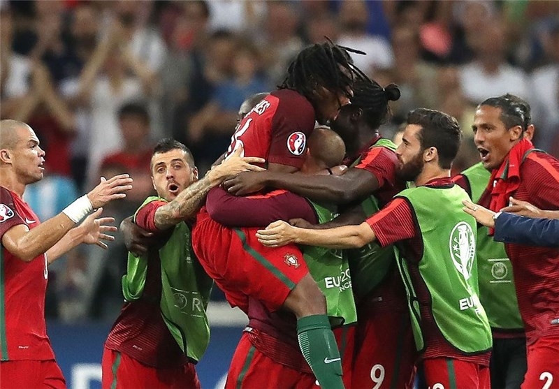 پرتغال در ضربات پنالتی لهستان را شکست داد و به نیمه نهایی رفت