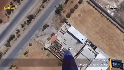 حمله رزمنگان سوري به نظاميان اسد با هواپيماي هدايت شوند ه