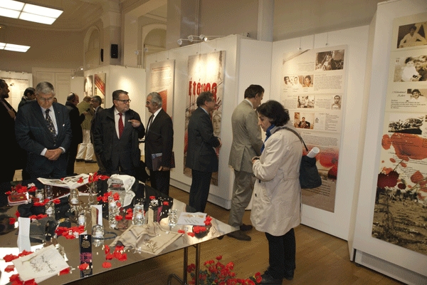 روزجهاني عليه اعدام ـ نمايشگاه قتل عام 67