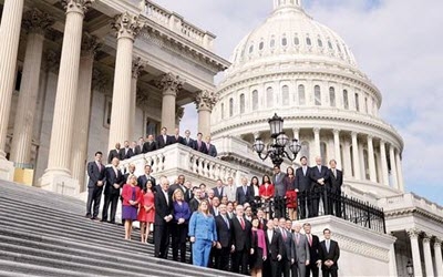 US Parlament autorisiert erneut Sanktionsgesetz und legt für Syrien Sanktionen fest –