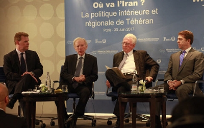 Podiumsteilnehmer für eine Revidierung der Iran-Politik der USA