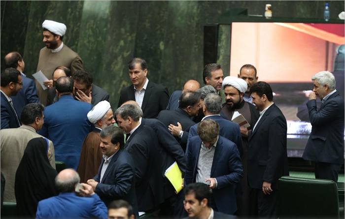 گزارش بي خاصيت  طرح مجلس آخوندی