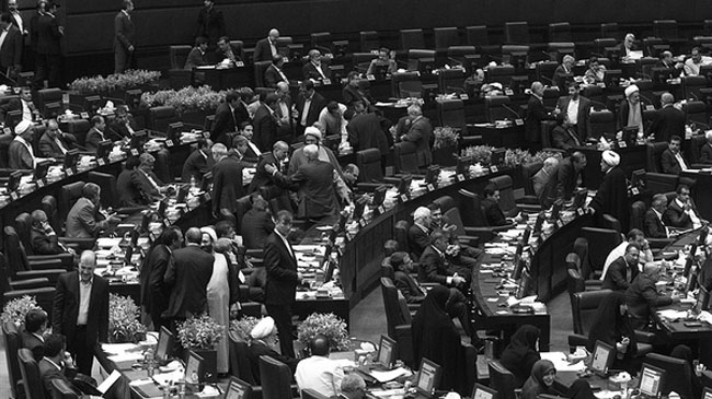 هراس از قیام و فوران خشم و اعتراض مردم