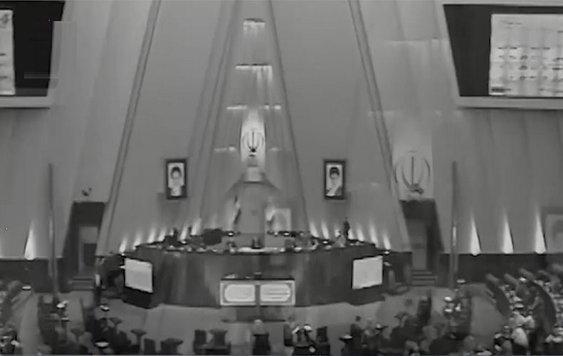 فوران وحشت در مجلس آخوندي