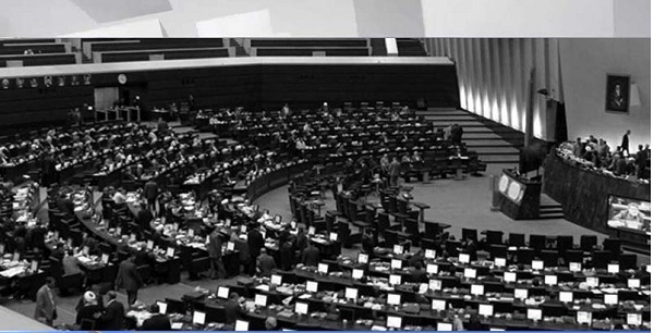 هراس مجلس نشينان آخوند از خیزشها و اعتراضات مردمی