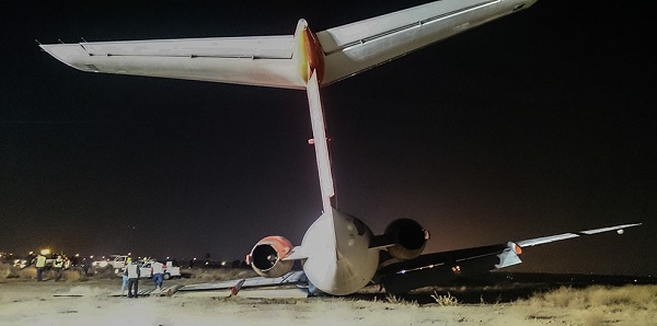 سقوط یک هواپیمای مسافربری در ایران و جان باختن دهها نفر