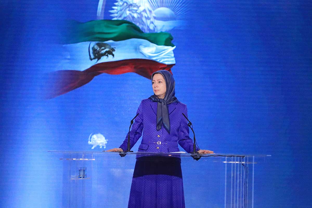 برای آزادی از مصدق تا قیام دی ۹۶