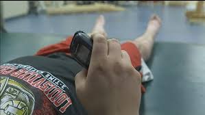 ساخت دستگاهی که باعث حرکت اندام افراد معلول می شود