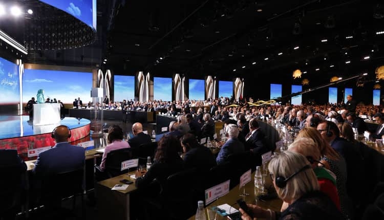 سخنرانی شخصیت های مهم در جلسات اشرف ۳