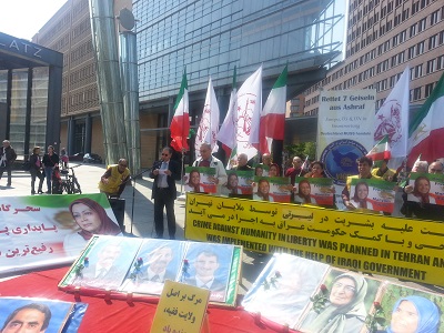 آکسیون اعتراضی و نمایشگاه افشای جنایات ولی فقیه در برلین