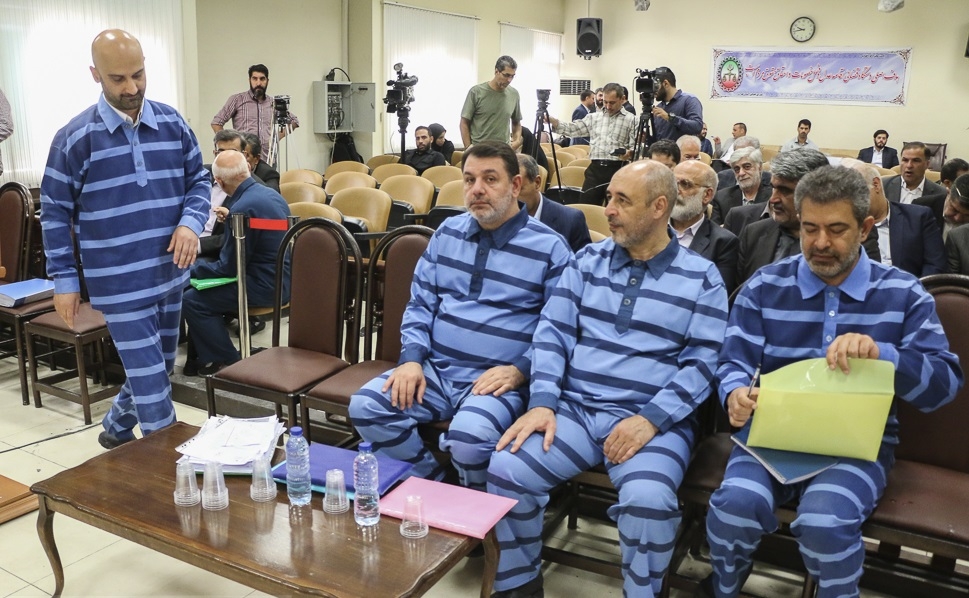 نقش دولت روحانی در فساد های کلان