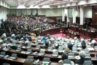 درخواست نمايندگان افغان براي تعطيلي مؤسسات ايراني در افغانستان