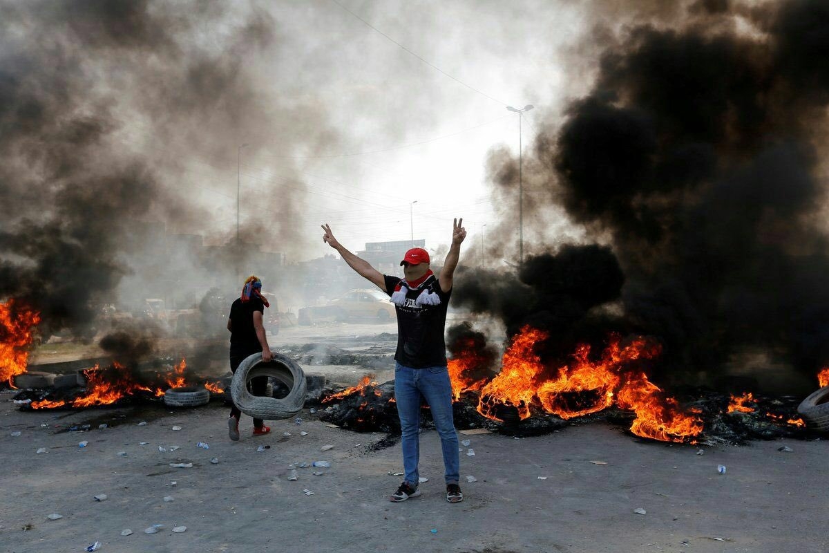 خبرگزاری فرانسه: رژیم ایران از قیام مردم عراق و لبنان مضطرب است