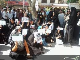 تغيير محل تجمع خانواده زندانيان: شنبه ۱۰ صبح مقابل دادستاني