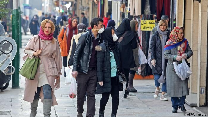 Coronakrise Bund will Kontaktbeschränkungen bis 3. Mai verlängern