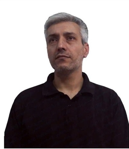 سعید سنگر از قدیمی‌ترین زندانیان سیاسی ایران ۴۷ساله اهل پیرانشهر که ۲۰سال است به‌خاطر هواداری از مجاهدین در زندان است بار دیگر به ۱۱ماه حبس افزوده محکوم شد.