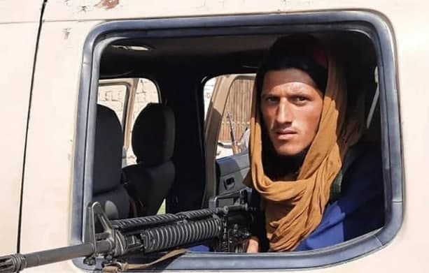 طالبان در افغانستان؛ رسانه‌ها تعطیل و روزنامه‌نگاران از ترس جان خود پنهان شدند/ طالبان همه را بازداشت و محاکمه خواهد کرد