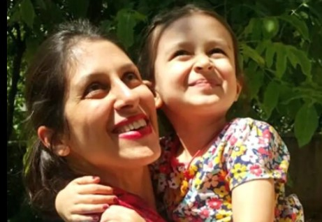 کنفرانس مطبوعاتی نازنین زاغری