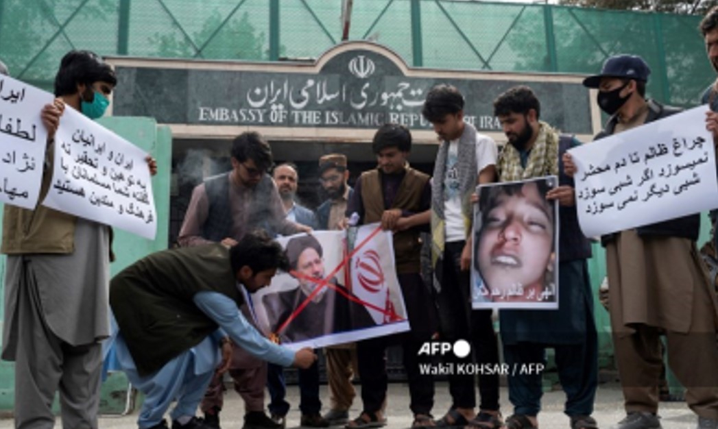 حملات مردم در کابل و هرات به سفارت وکنسولگري آخوندي