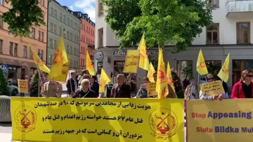 مقابله شجاعانه هواداران مجاهدین خلق در سوئد با عوامل وزارت اطلاعات درمقابل دادگاه سوئد