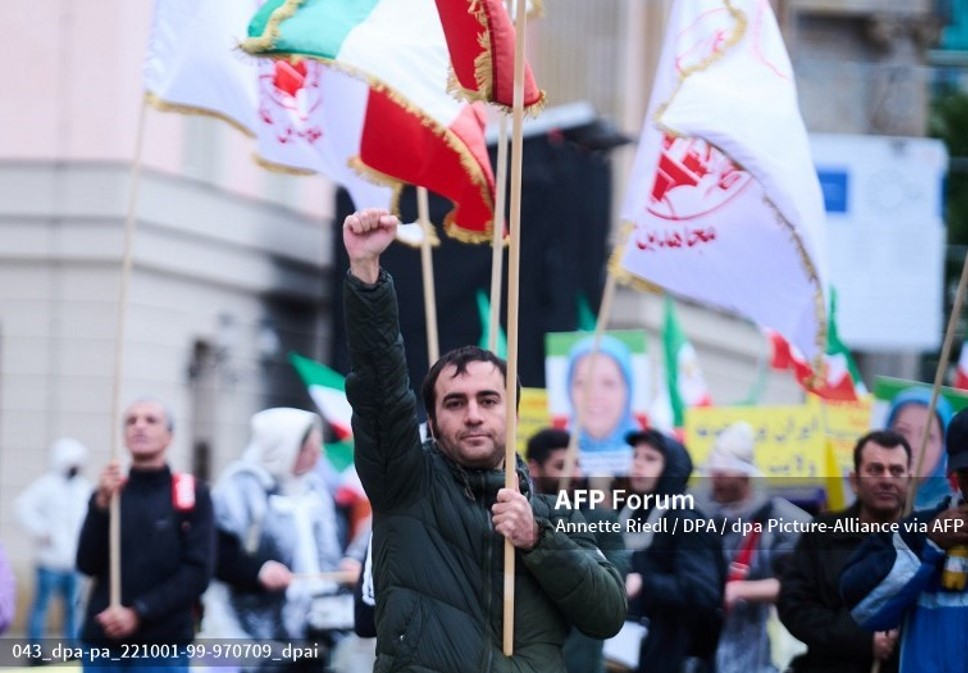 تظاهرات همبستگی برای مهسا امینی در آلمان - تظاهرات علیه ظلم و ستم بر زنان در ایران
