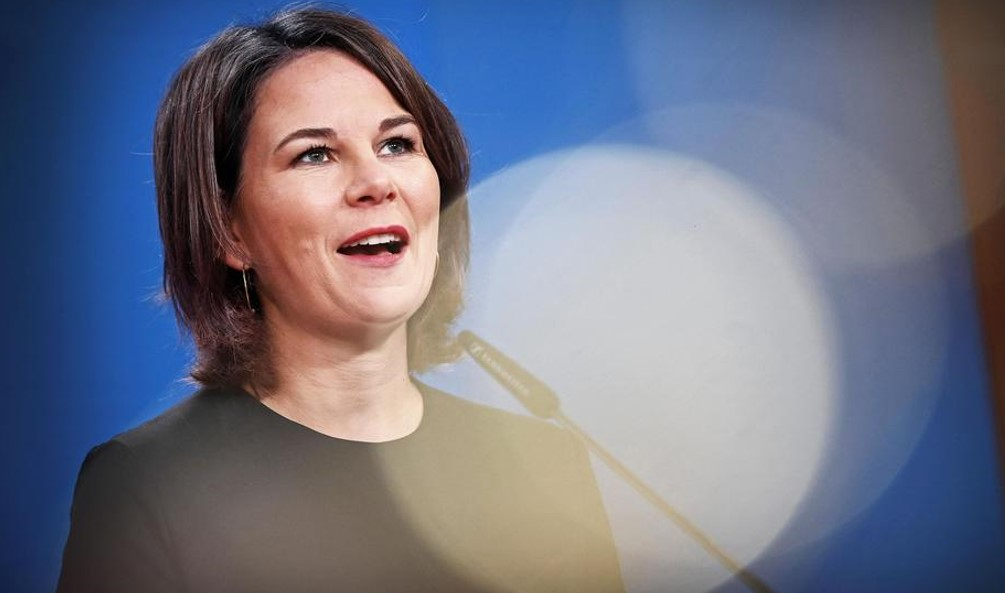 Protestbewegung im Iran:Annalena Baerbock kündigt harte EU-Reaktion auf Hinrichtung im Iran an