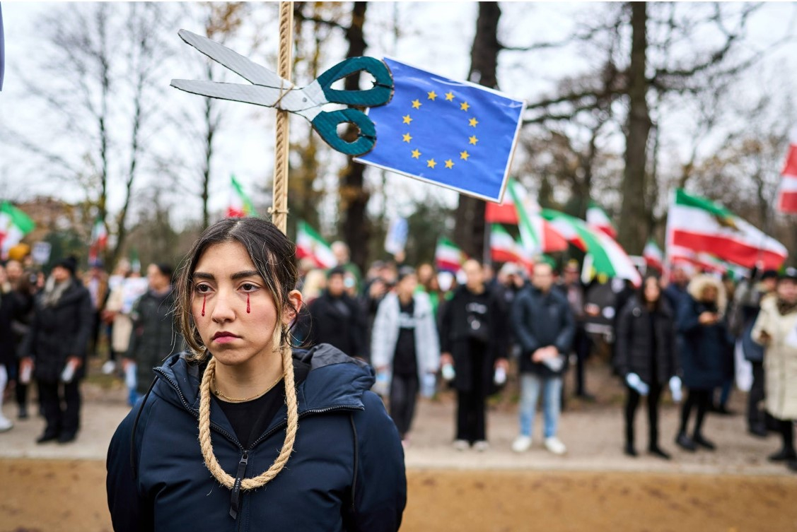 یورگن هارت، سیاستمدار از حزب دموکرات مسیحی  :CDU هدف ما در ایران باید تغییر رژیم باشد