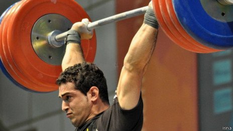 محرومیت دو وزنه بردار ایرانی در پی استفاده از مواد نیروزا