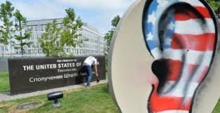 آژانس امنيت ملي آمريكا تلفن‌هاي ۳۵ تن از رهبران جهان را شنود كرده است