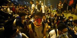 ادامه تنش در هنگ كنگ با وجود آغاز مذاكره