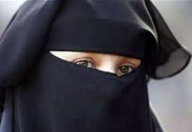 رهبر استراليا خواستار بازبيني مقنعه شد