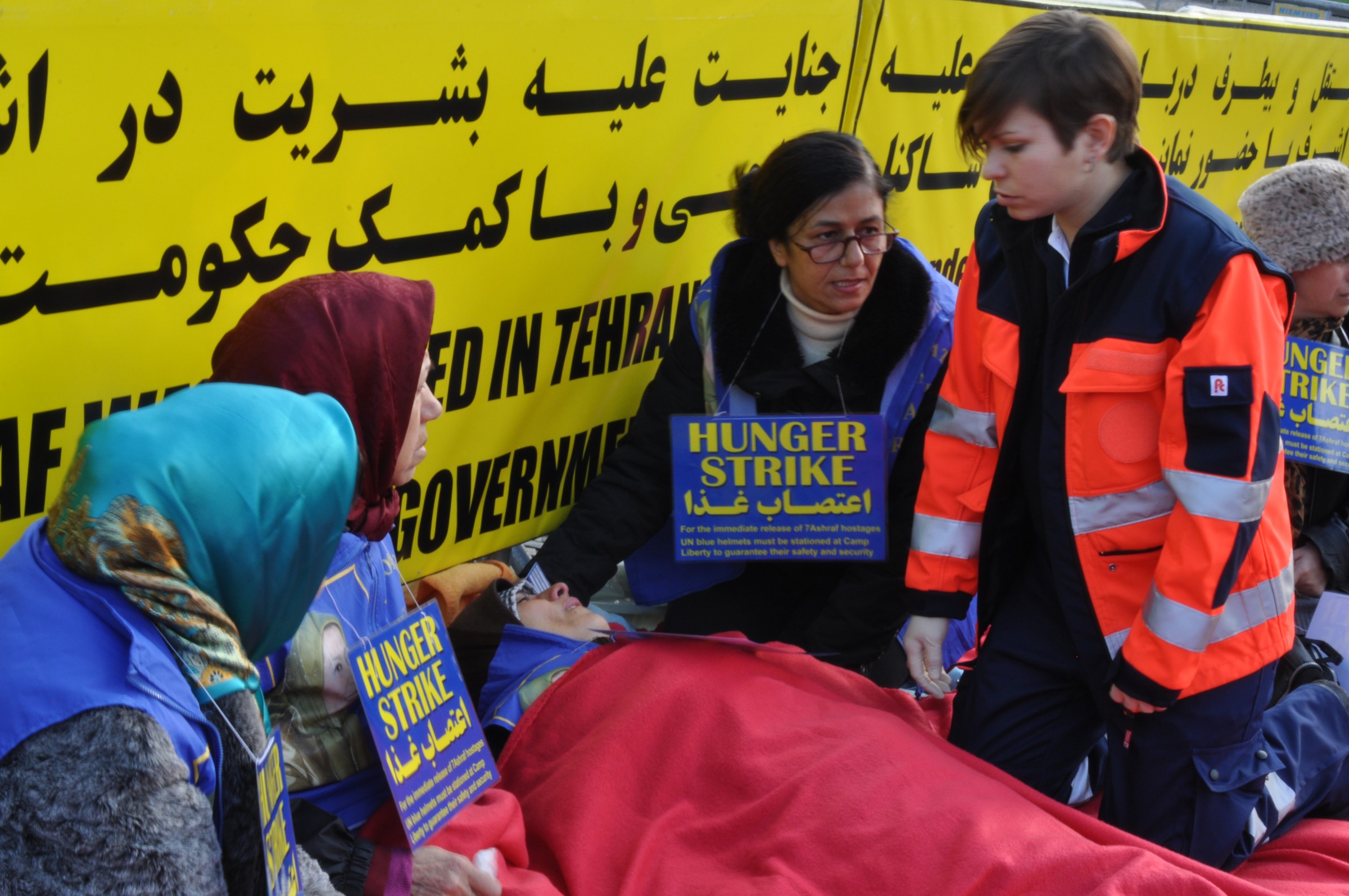 اطلاعيه مطبوعاتي: وخامت حال اعتصاب غذا كنندگان در برلين