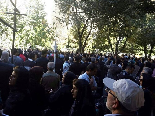 فوری:تظاهرات مردم اصفهان عليه اسيدپاشان رژيم آخوندي