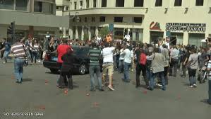 لبنان: مجلس دوره خود را تمديد كرد و مردم با گوجه فرنگي با نمايندگان روبرو شدند