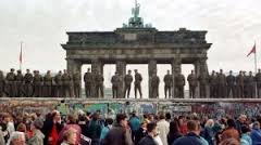 سالگرد سقوط دیوار برلین در پایتخت آلمان برگزار شد