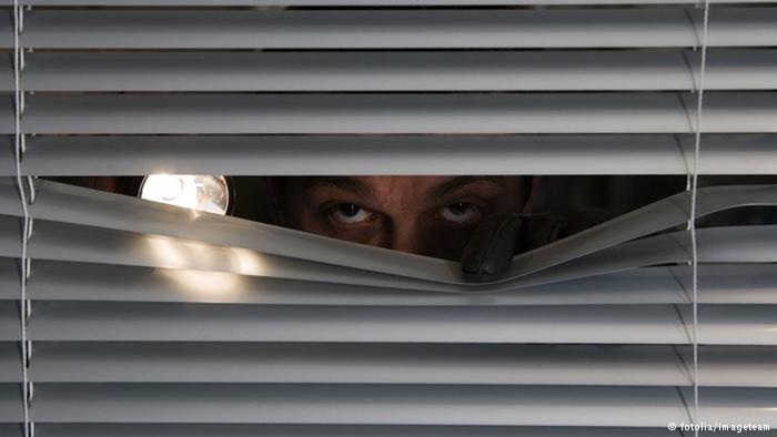 "رومنیگه" جاسوس اسرائیل در لبنان